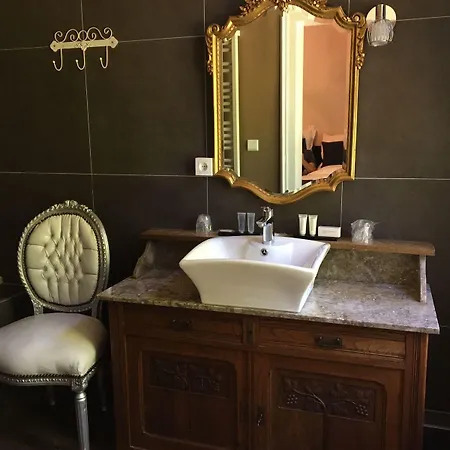 Chateau De L Aviette - Rancennes 3* Givet