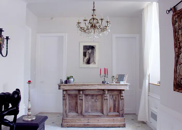 Chateau De L Aviette - Rancennes ジヴェ